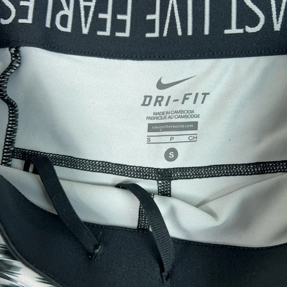 Nike Shorts Womens Small Black Dri-FIT 3